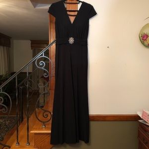 Wow! Formal Black Dress 6
